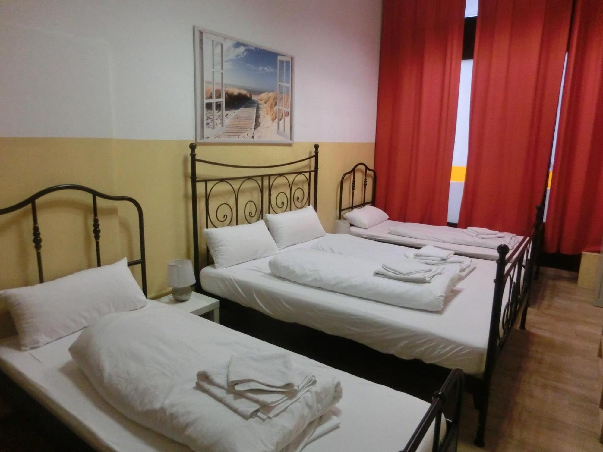 Pension Stadtpark Гамбург Экстерьер фото