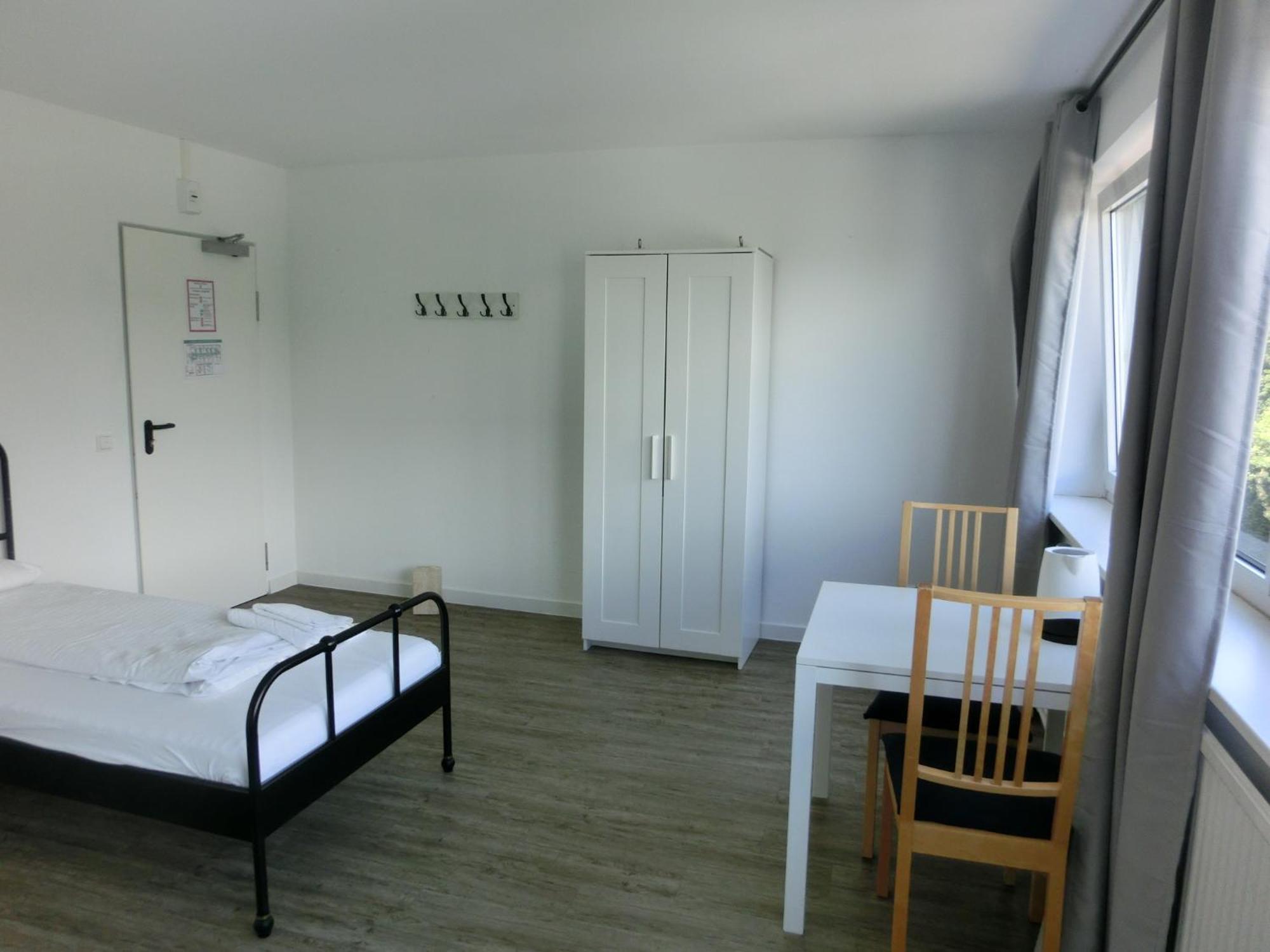 Pension Stadtpark Гамбург Экстерьер фото